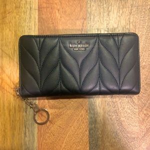 Kate spade quilted Neda wallet